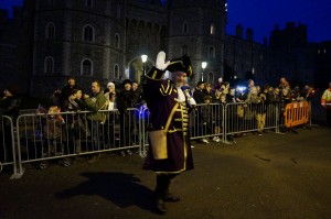 town crier at windsor christmas lights